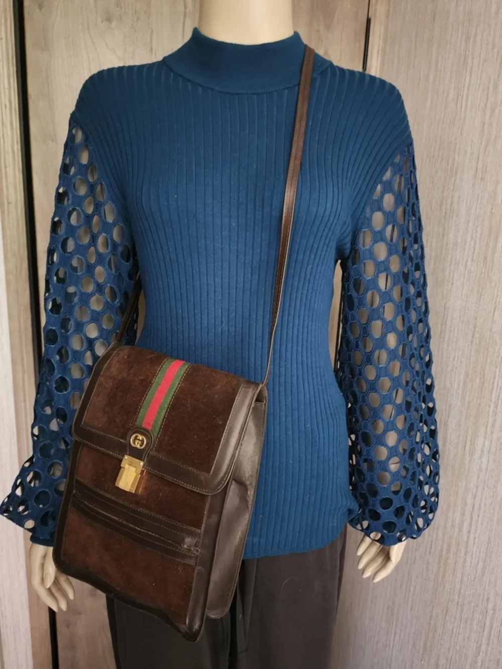 Gucci Vintage Parfums Sherry Line Brown Suede Leather Crossbody Bag - Picture 3 of 8